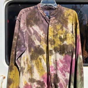 Durable cotton tie-dyed button up